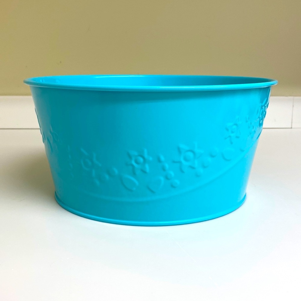 Lg. round turquoise embossed tin container, multi use storage arrangements gifts